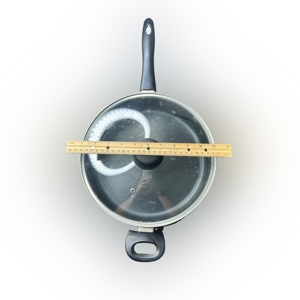 Large Black Pan (Used - Fair Condition) 🍳